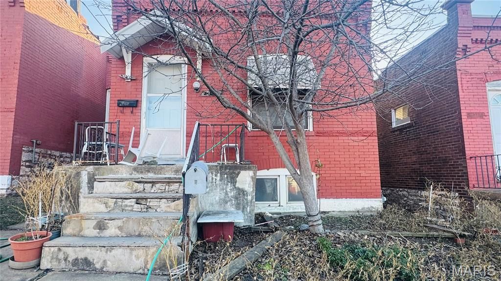 4176 Newport Court, St Louis, MO 63116