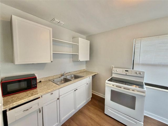 1320 18TH AVENUE S, St Petersburg, FL 33705