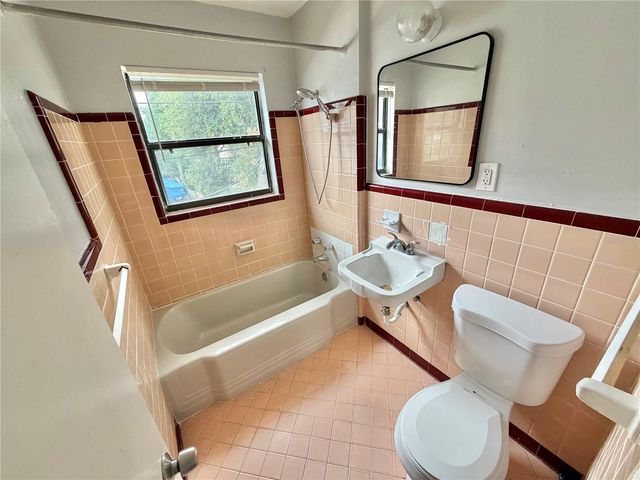 1320 18TH AVENUE S, St Petersburg, FL 33705