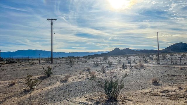 2981 Idle Lane, 29 Palms, CA 92277