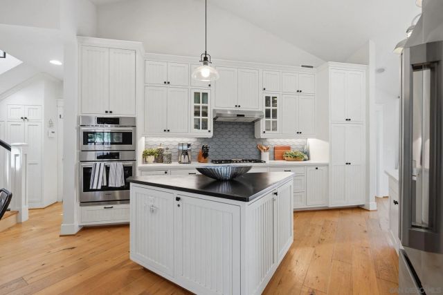 343 Palm, Coronado, CA 92118