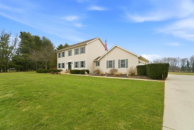 875 N High Meadow Court, Valparaiso, IN 46383