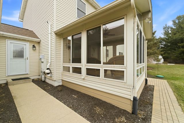 875 N High Meadow Court, Valparaiso, IN 46383