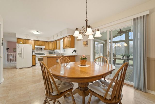 875 N High Meadow Court, Valparaiso, IN 46383