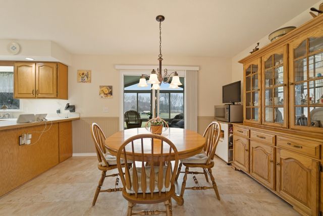 875 N High Meadow Court, Valparaiso, IN 46383