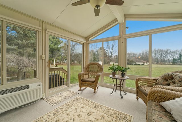 875 N High Meadow Court, Valparaiso, IN 46383