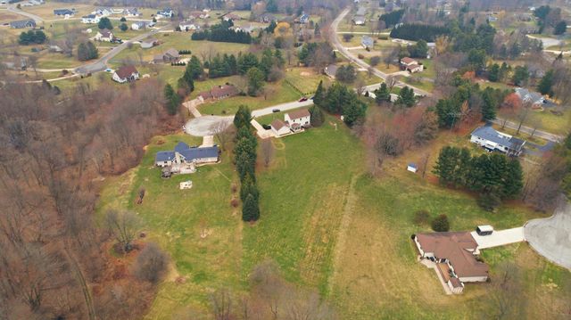 875 N High Meadow Court, Valparaiso, IN 46383