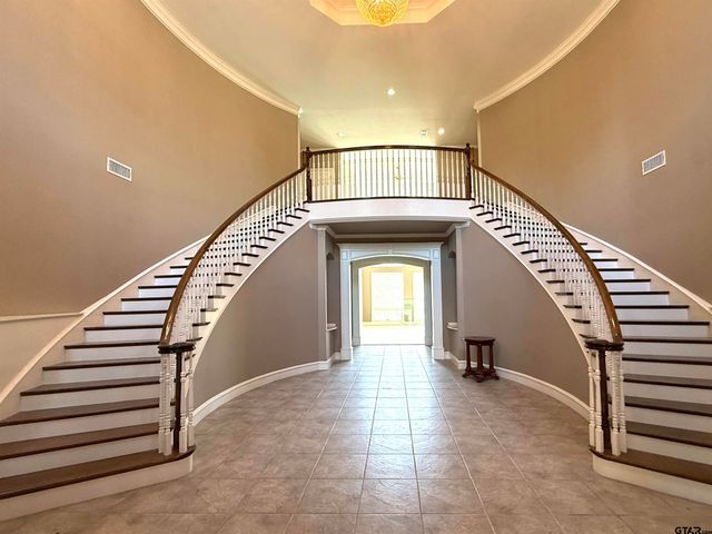 890 County Road 3240, Mt Pleasant, TX 75455