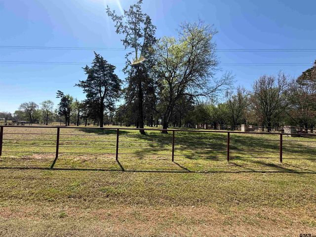 890 County Road 3240, Mt Pleasant, TX 75455