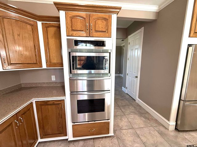 890 County Road 3240, Mt Pleasant, TX 75455