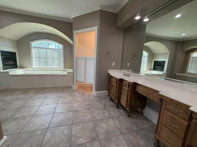 890 County Road 3240, Mt Pleasant, TX 75455