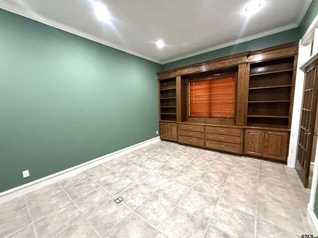 890 County Road 3240, Mt Pleasant, TX 75455
