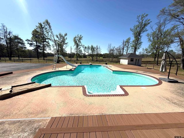 890 County Road 3240, Mt Pleasant, TX 75455