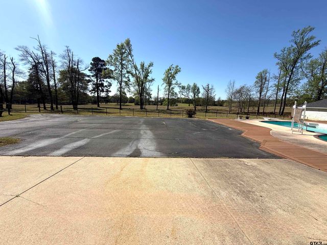 890 County Road 3240, Mt Pleasant, TX 75455
