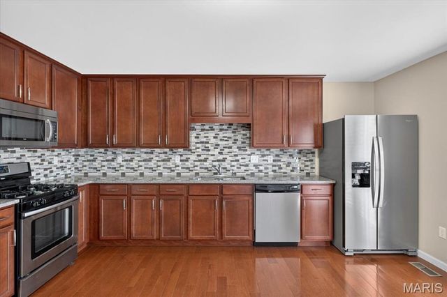 1731 Preston Centre Drive, Fenton, MO 63026