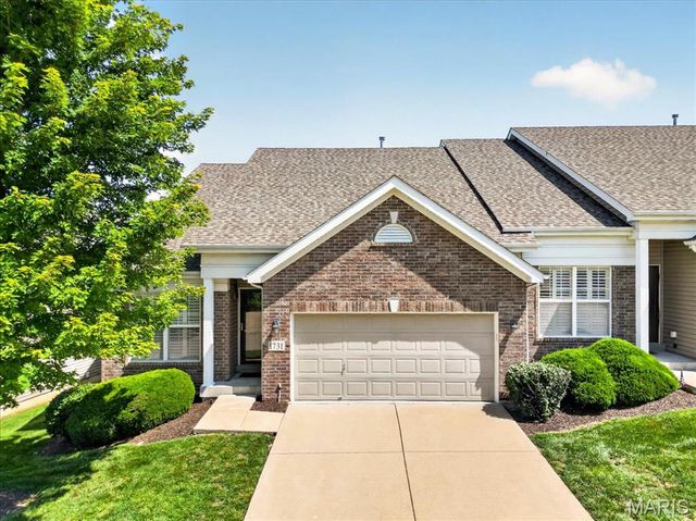 1731 Preston Centre Drive, Fenton, MO 63026