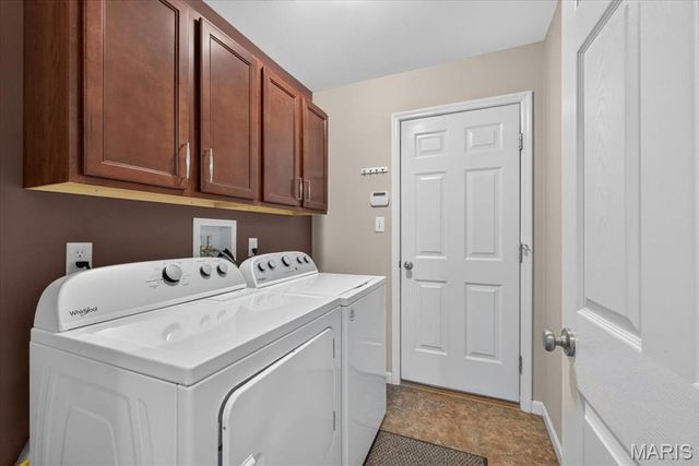 1731 Preston Centre Drive, Fenton, MO 63026