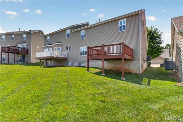 1731 Preston Centre Drive, Fenton, MO 63026
