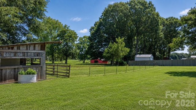 1378 NC 182 Highway, Lincolnton, NC 28092