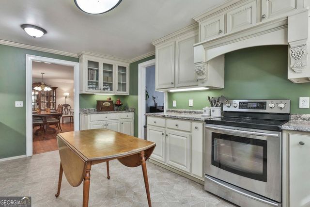 201 Maple Drive, Hogansville, GA 30230