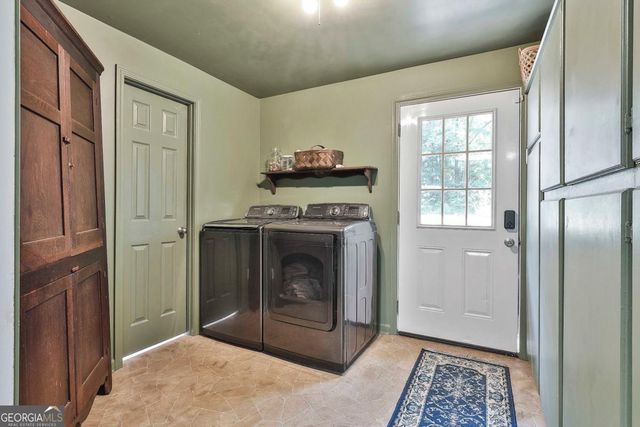 201 Maple Drive, Hogansville, GA 30230