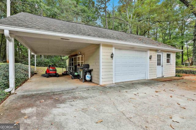 201 Maple Drive, Hogansville, GA 30230
