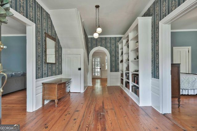 201 Maple Drive, Hogansville, GA 30230