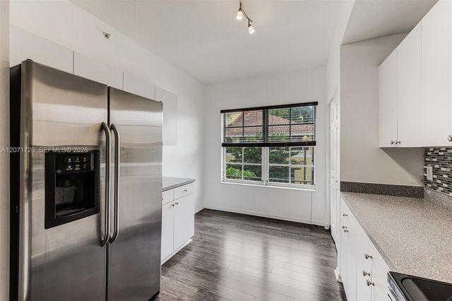 8900 NE 8th Avenue 1107, Miami, FL 33138