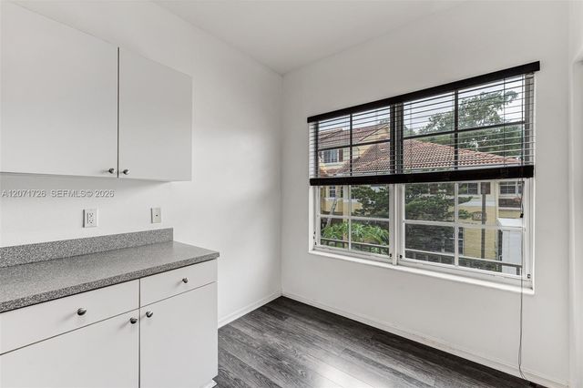 8900 NE 8th Avenue 1107, Miami, FL 33138