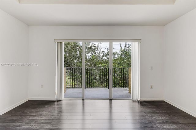 8900 NE 8th Avenue 1107, Miami, FL 33138