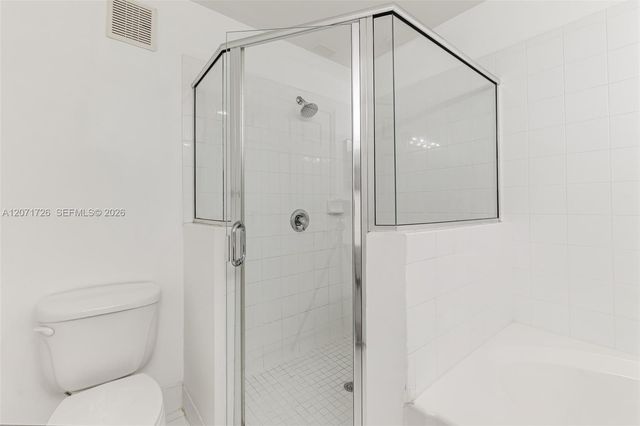 8900 NE 8th Avenue 1107, Miami, FL 33138