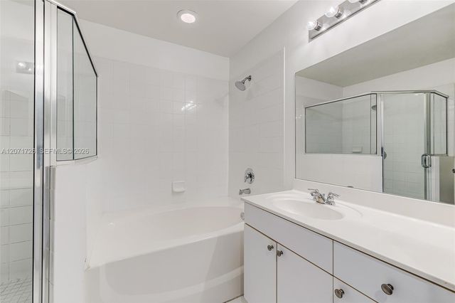 8900 NE 8th Avenue 1107, Miami, FL 33138
