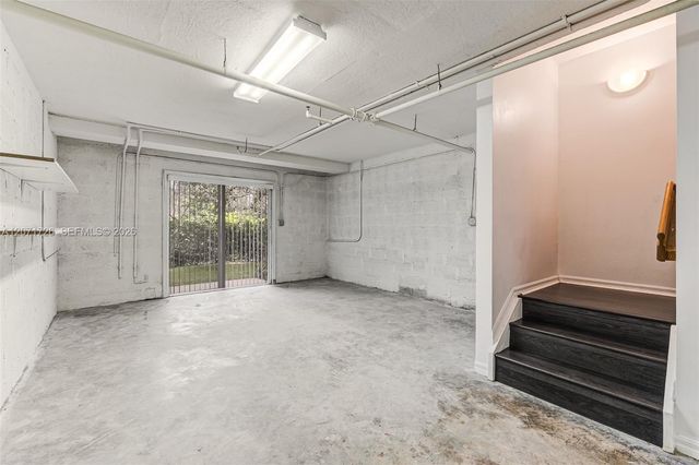 8900 NE 8th Avenue 1107, Miami, FL 33138