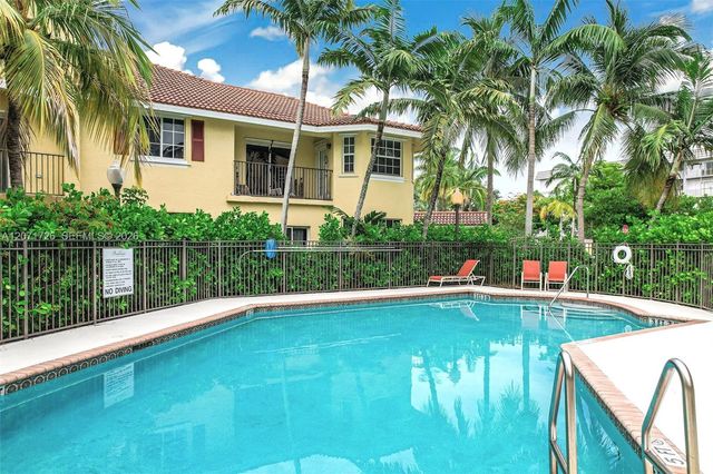8900 NE 8th Avenue 1107, Miami, FL 33138