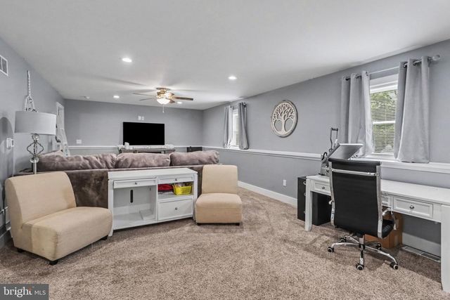 7317 DEVONSHIRE HEIGHTS RD, Harrisburg, PA 17111