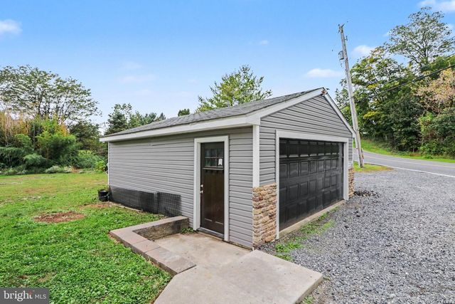 7317 DEVONSHIRE HEIGHTS RD, Harrisburg, PA 17111
