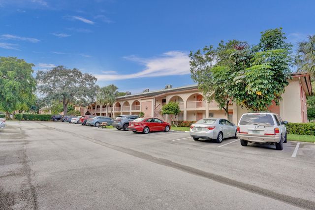 1208 Bahama Bend H2, Coconut Creek, FL 33066