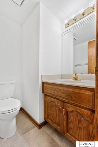 10102 S 14 Street, Bellevue, NE 68123