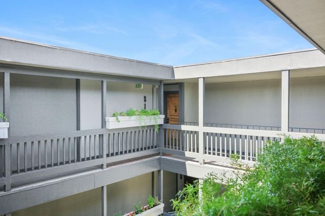 425 Anchor Road 317, San Mateo, CA 94404