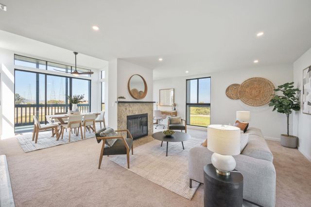 425 Anchor Road 317, San Mateo, CA 94404