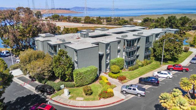 425 Anchor Road 317, San Mateo, CA 94404