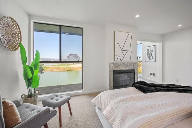 425 Anchor Road 317, San Mateo, CA 94404