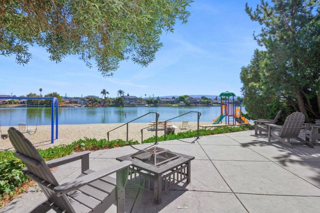 425 Anchor Road 317, San Mateo, CA 94404