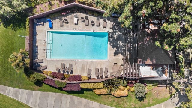 425 Anchor Road 317, San Mateo, CA 94404