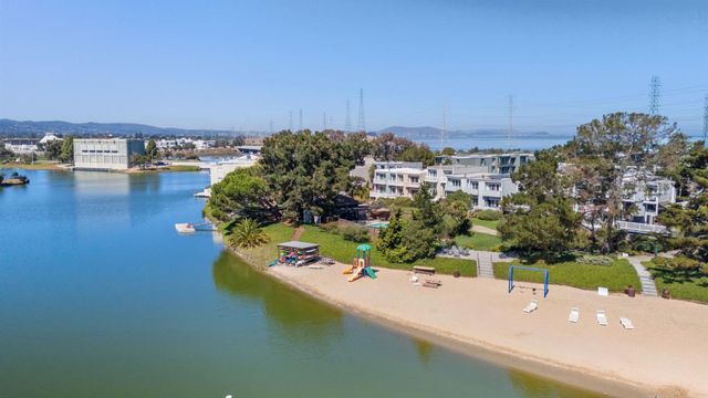425 Anchor Road 317, San Mateo, CA 94404