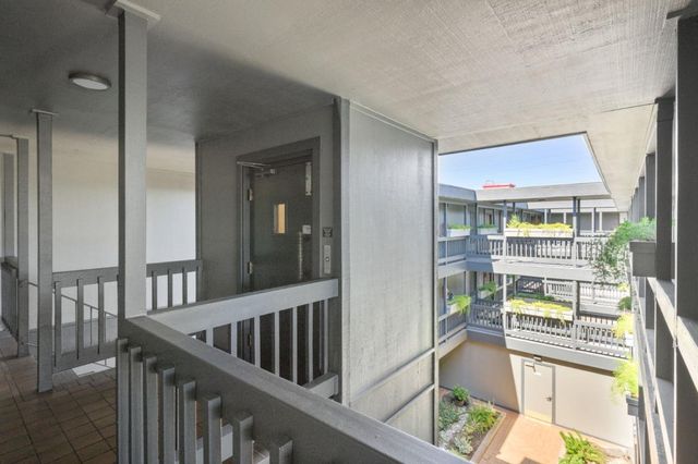 425 Anchor Road 317, San Mateo, CA 94404