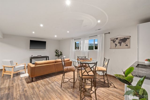 250 N Newton Ave, East Wenatchee, WA 98802