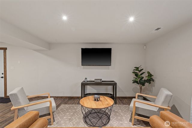 250 N Newton Ave, East Wenatchee, WA 98802