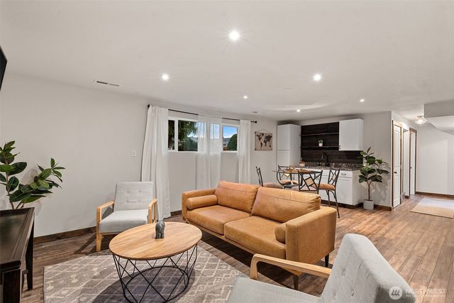 250 N Newton Ave, East Wenatchee, WA 98802