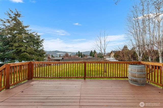 250 N Newton Ave, East Wenatchee, WA 98802